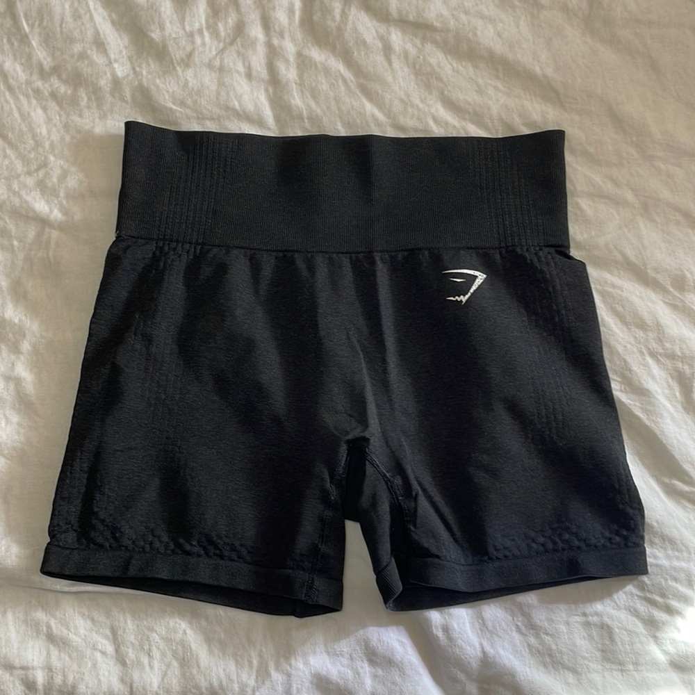 GYMSHARK Black shorts
